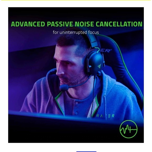 Razer BlackShark V2 Over the Ear Gaming Headset in Perfect Condition. - Picture 3 of 7